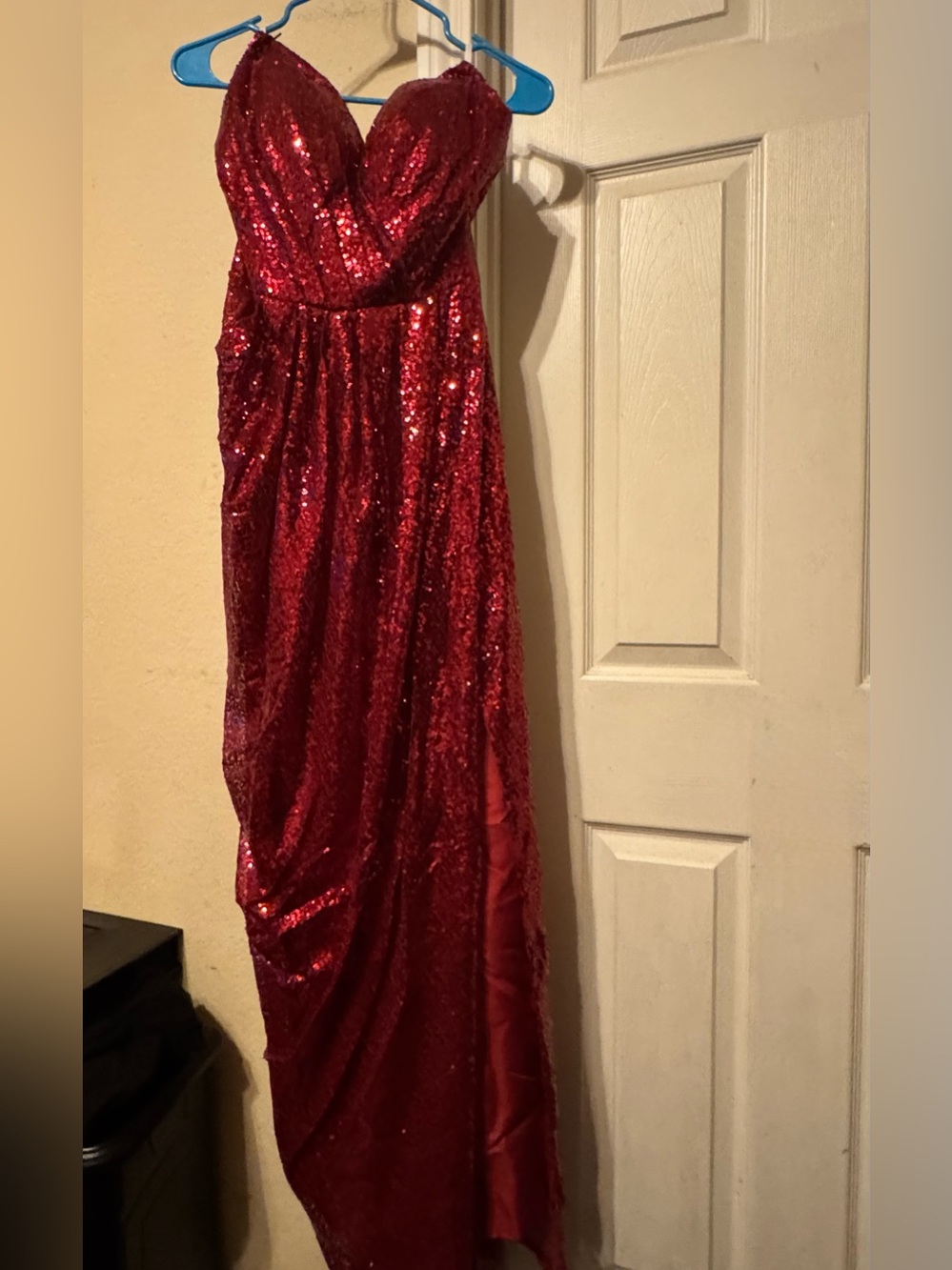 Red Sequin Strapless Skirt - Elegant Sparkle